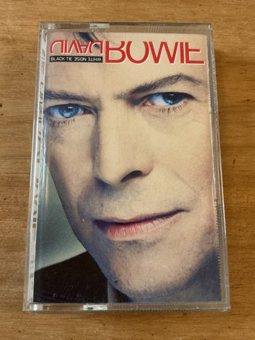 David Bowie - Black The White Noise